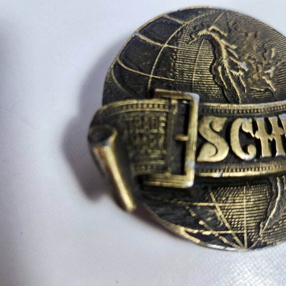 Schlitz Trademark Belt Buckle Vintage 70s Brass Globe D-168 Schultz Brewing Co. - Picture 5 of 7
